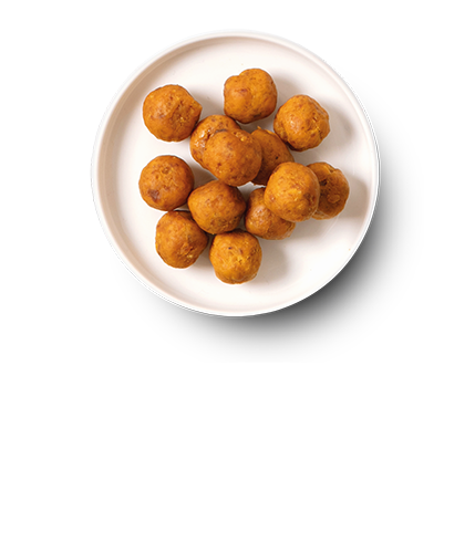 Kaubonbon von buah in einer kleinen weissen Schale