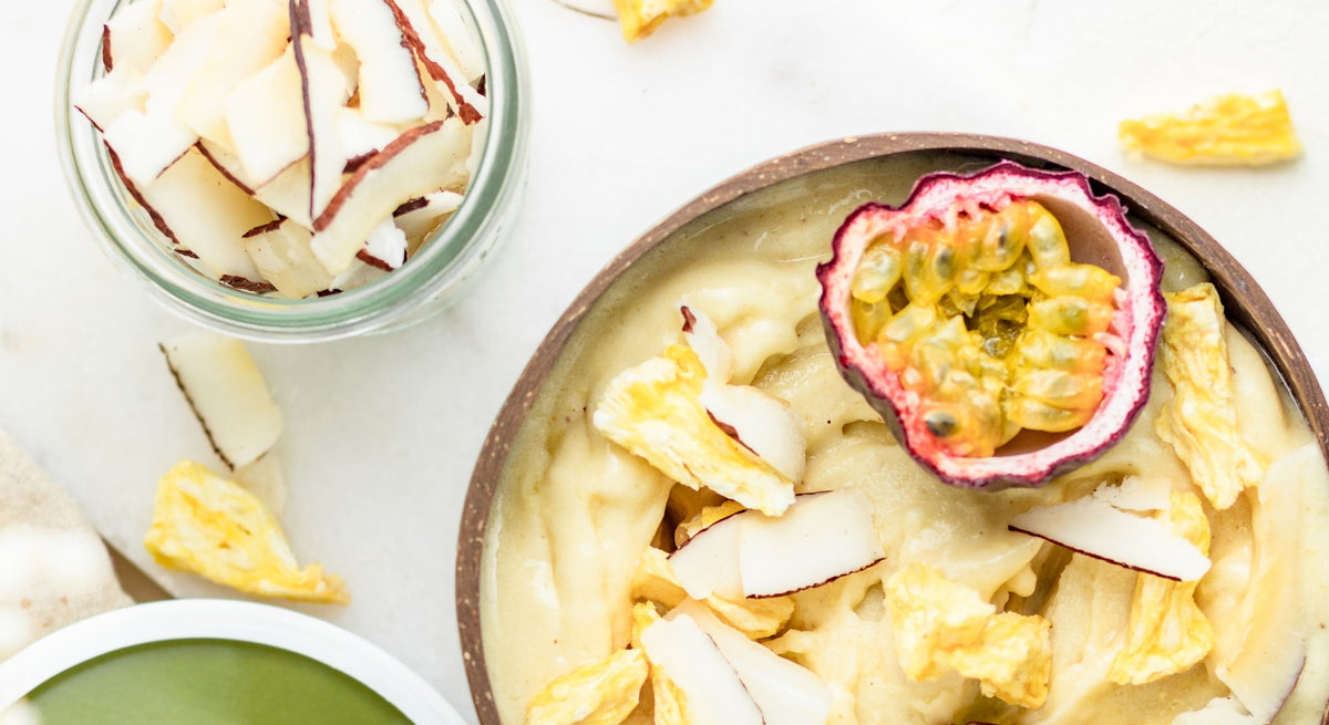 Ananas-Kokos-Schichtjoghurt im Glas